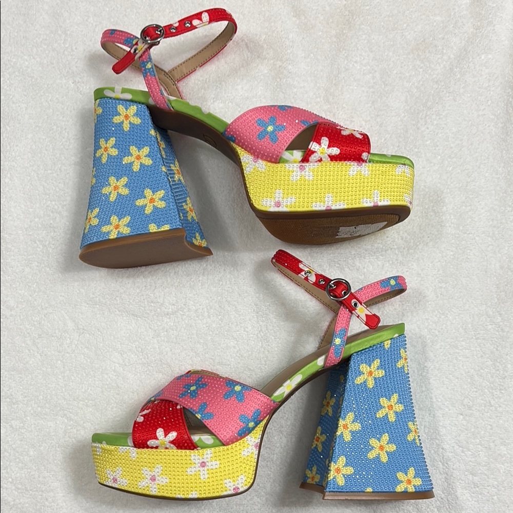 Gianni Bini Floral Platform Sandals
